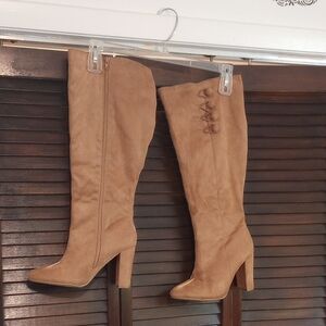 Elegant Tan Knee-High Boots
